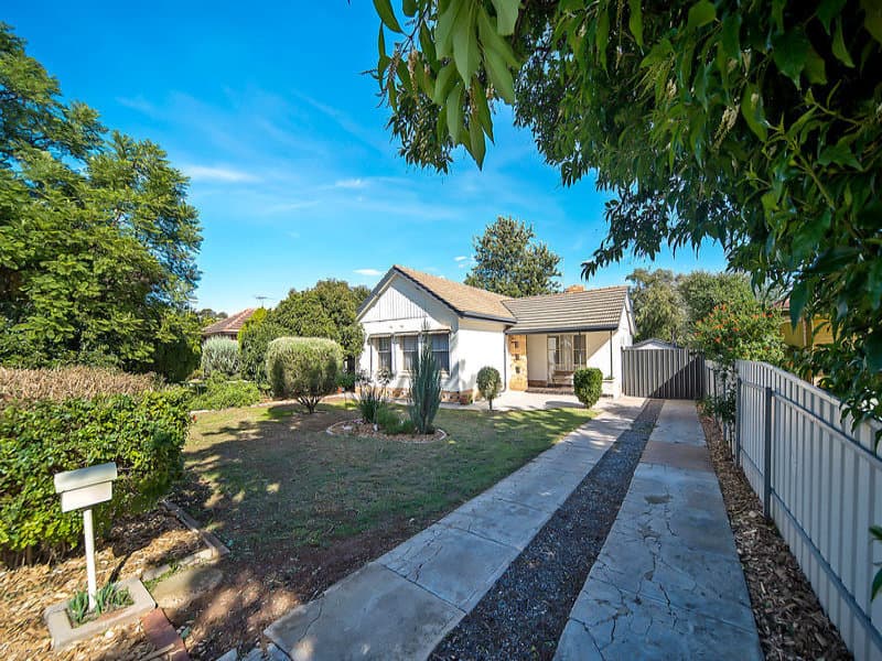28 Catalina Road, Elizabeth East - Thumbnail 2