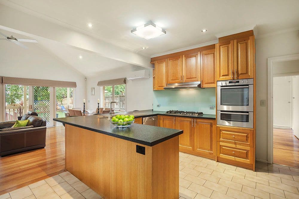 13 Dunoon Street, DONCASTER VIC 3108, Doncaster - Thumbnail 3
