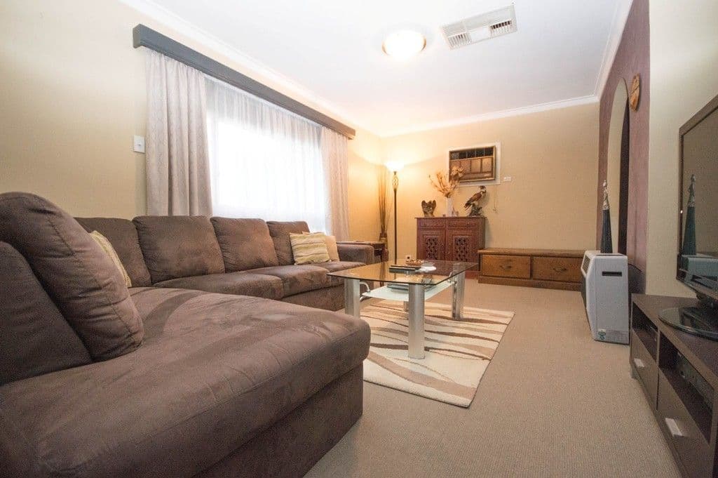 37 Wooramel Crescent, Gosnells WA 6110, Gosnells - Thumbnail 2