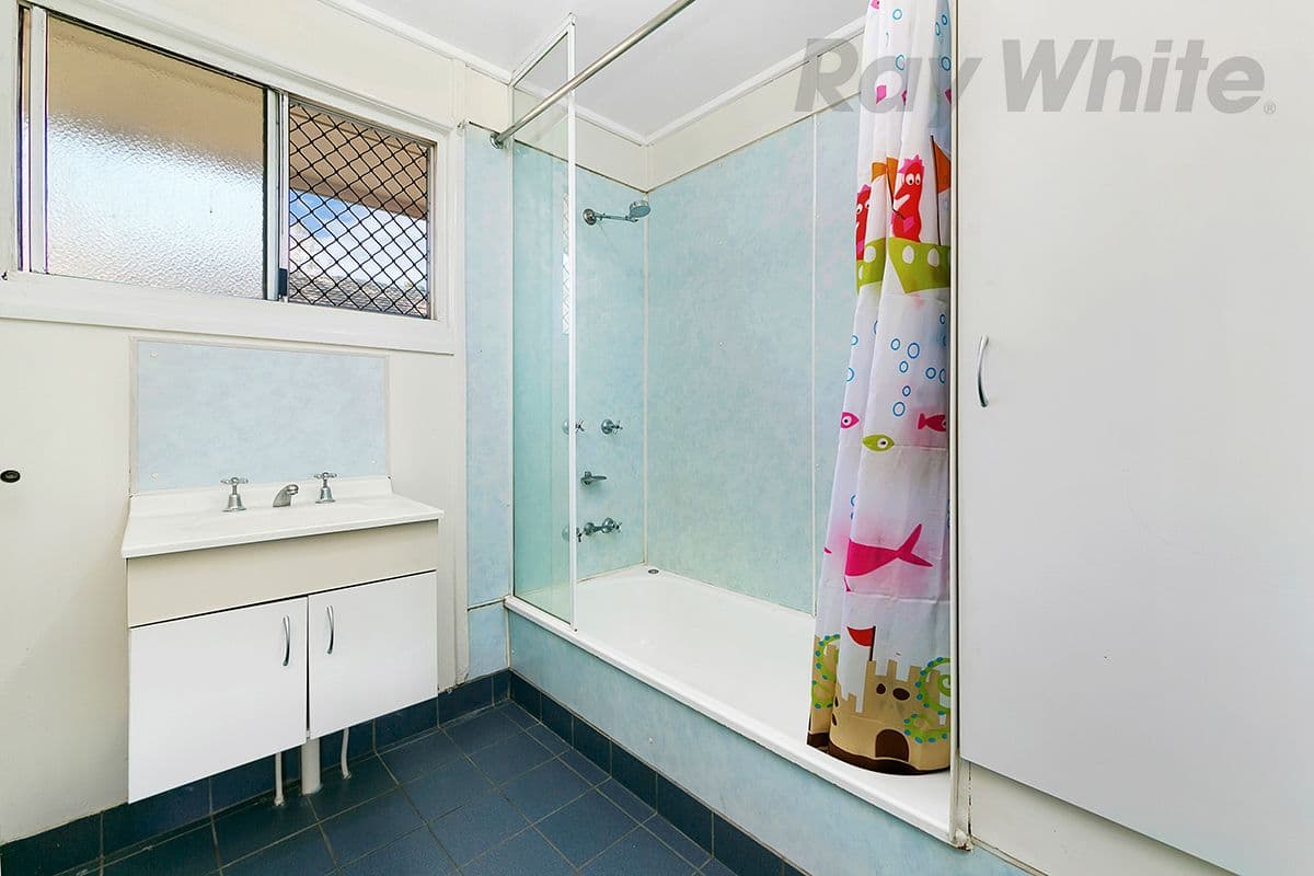 77 Sinclair Drive, Ellen Grove QLD 4078, Ellen Grove - Thumbnail 7