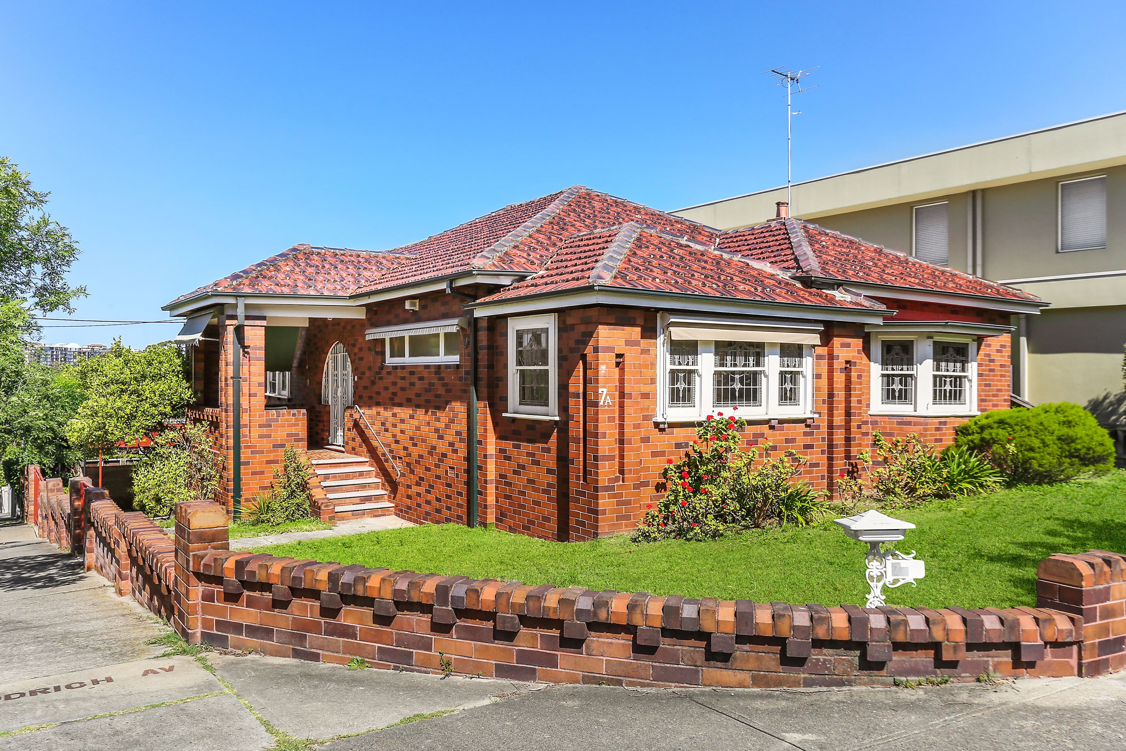 7 Tunstall Avenue, Kingsford - Image 1