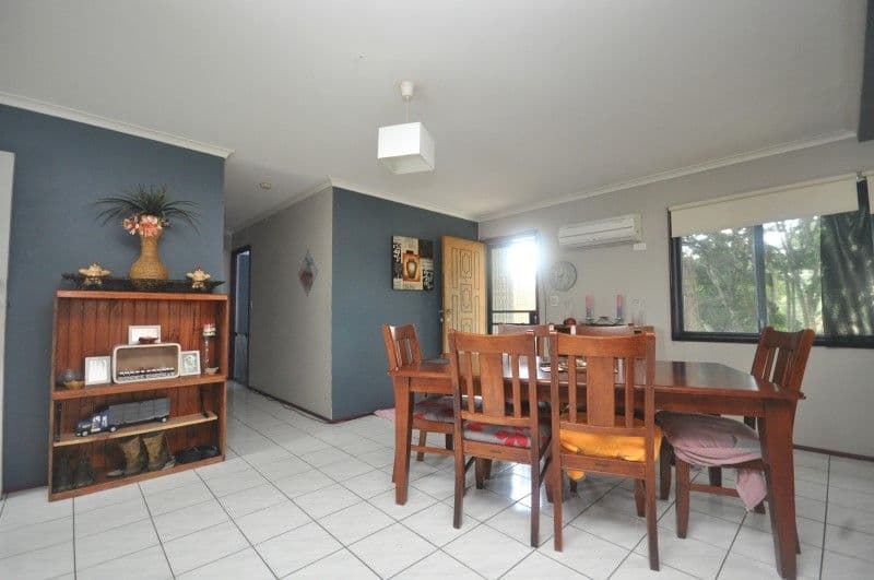 4 Louise Street, Burpengary QLD 4505, Burpengary - Thumbnail 2