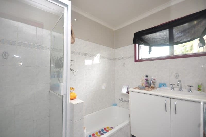4 Louise Street, Burpengary QLD 4505, Burpengary - Thumbnail 6
