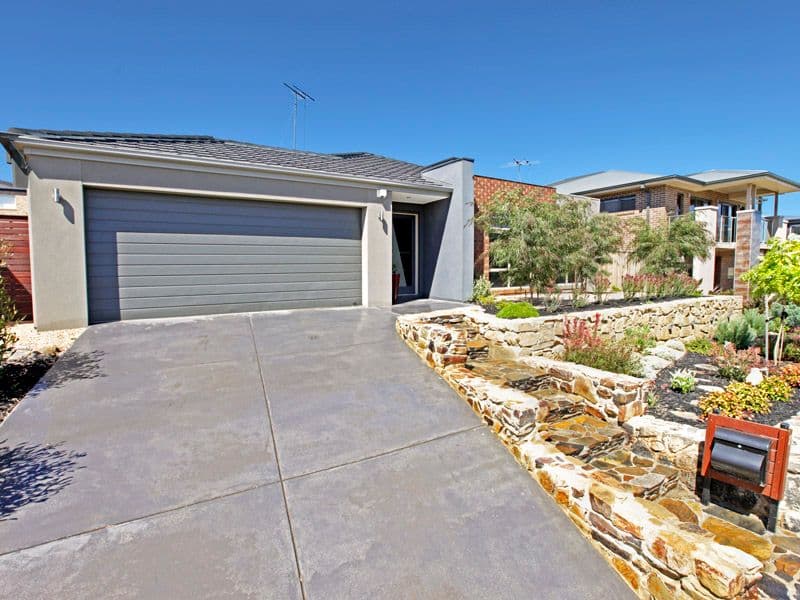 21 Esperence Crescent, HIGHTON VIC 3216, Highton - Thumbnail 2
