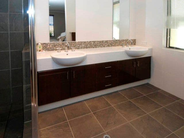 5 Acapulco Way, SOUTHERN RIVER WA 6110, Southern River - Thumbnail 3