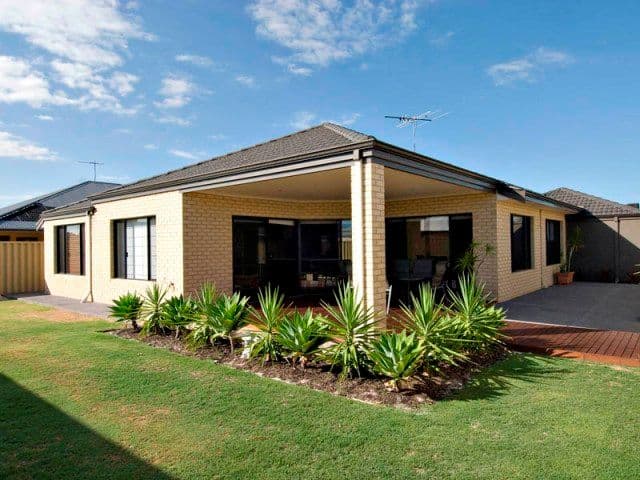 5 Acapulco Way, SOUTHERN RIVER WA 6110, Southern River - Thumbnail 5