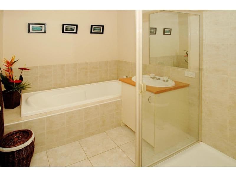 62 Elinda Place, RESERVOIR VIC 3073, Reservoir - Thumbnail 2