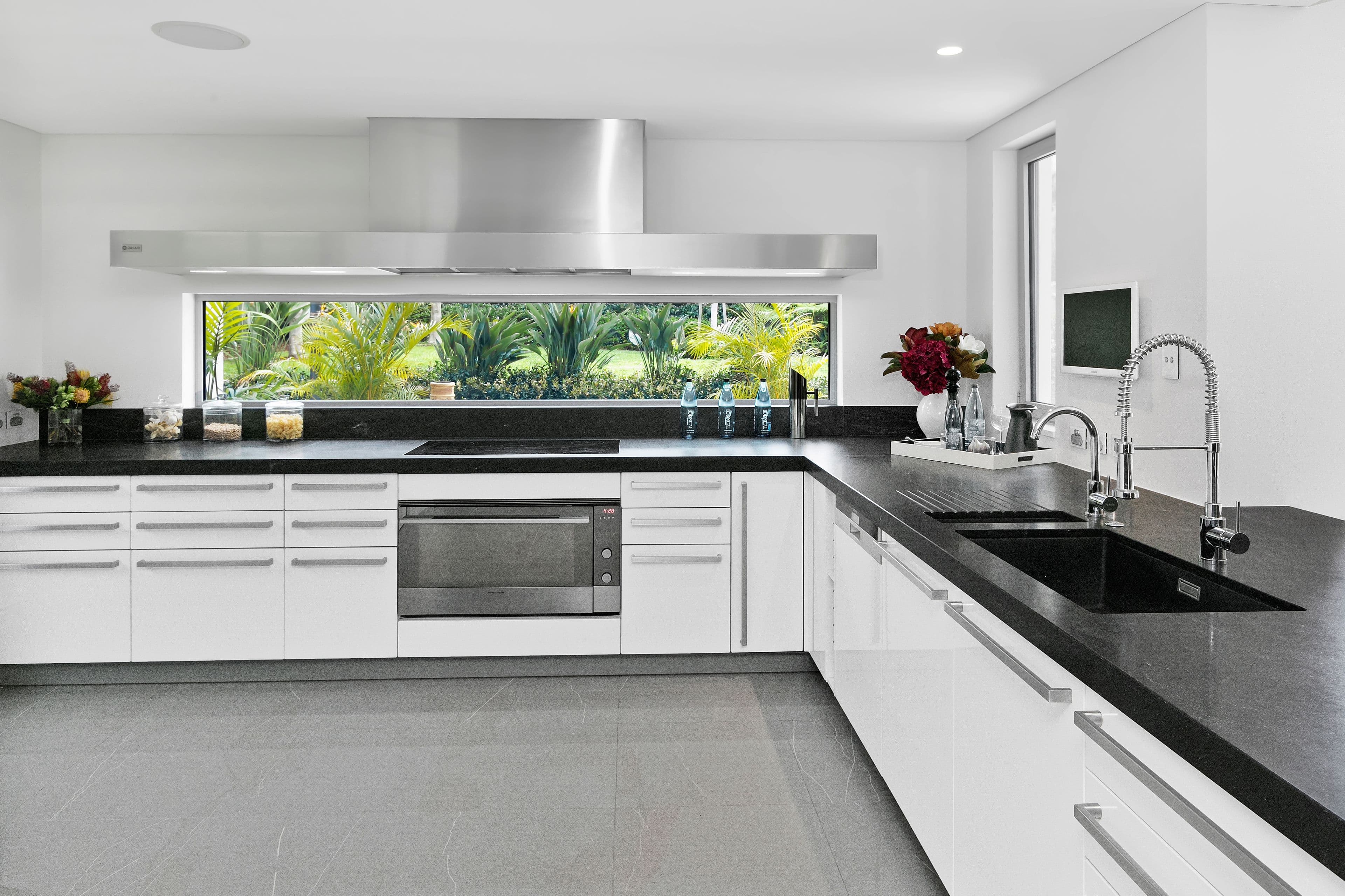 24 Ponsonby Parade, Seaforth - Thumbnail 5