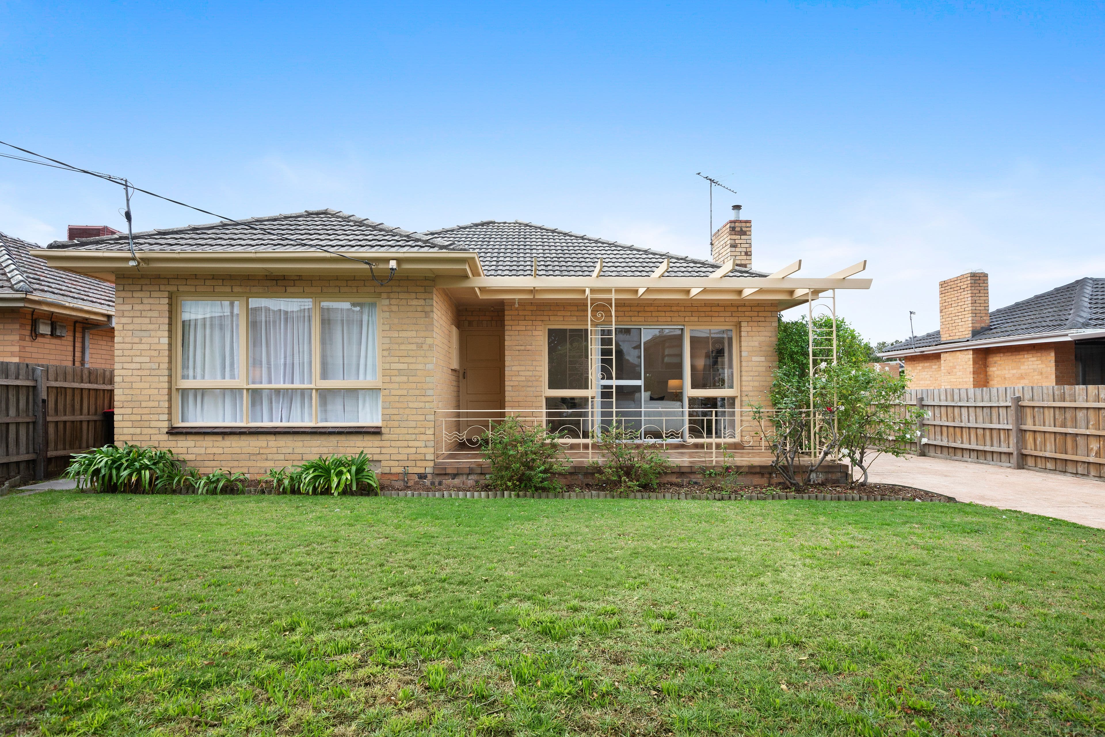 9 Newry Street, Cheltenham VIC 3192, Cheltenham - Thumbnail 2