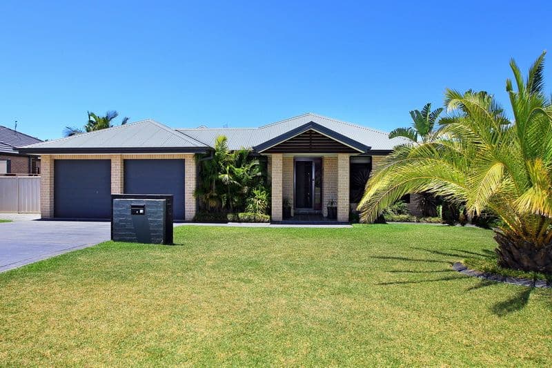 52 Rayleigh Drive, WORRIGEE NSW 2540, Worrigee - Image 1