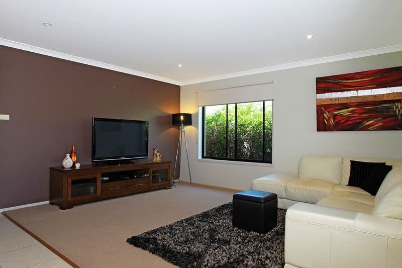 52 Rayleigh Drive, WORRIGEE NSW 2540, Worrigee - Thumbnail 5