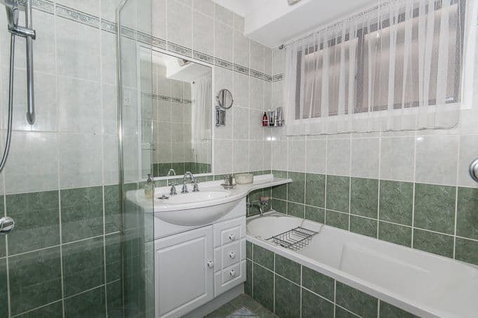 3 Chavin Place, GREENFIELD PARK NSW 2176, Greenfield Park - Thumbnail 3