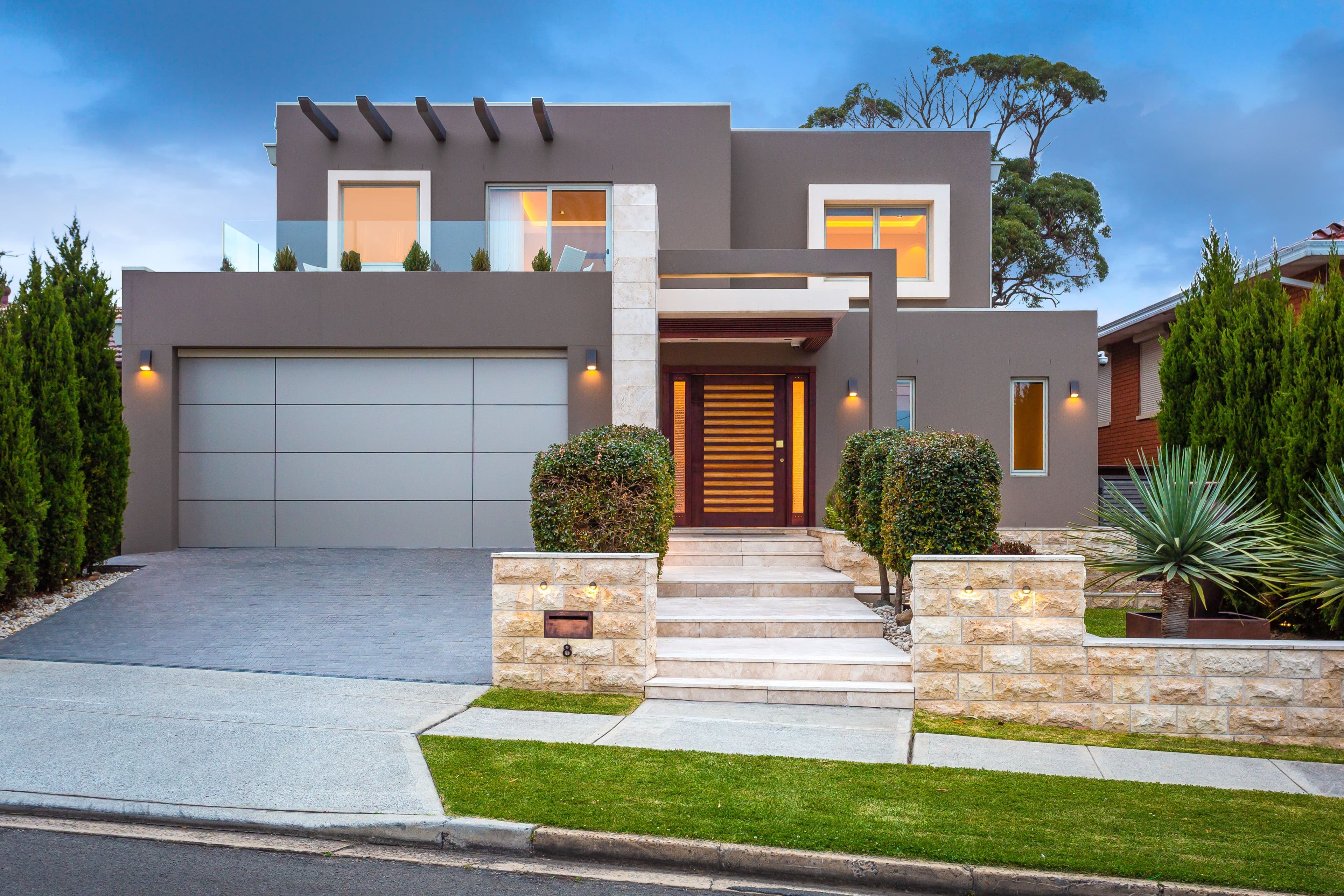 8 Kareela Crescent, Greenacre - Image 1