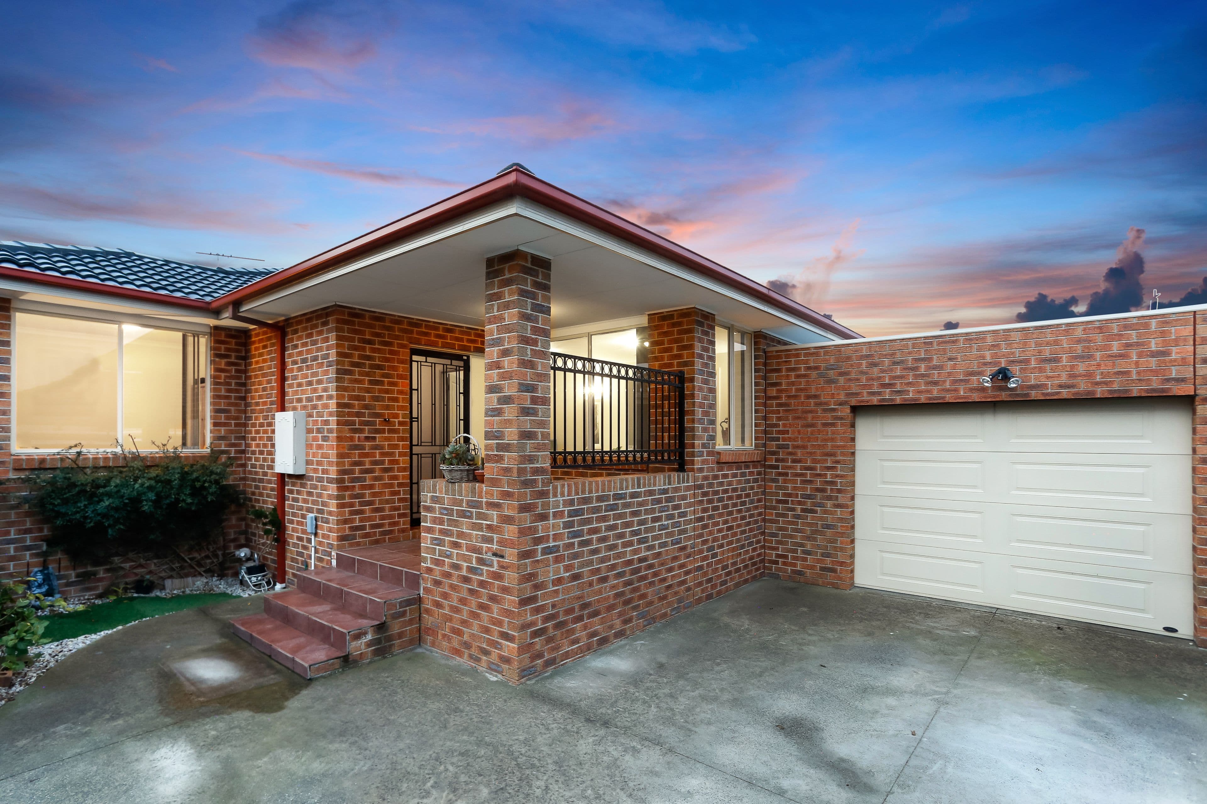 8 Howard Court, Glenroy VIC 3046, Glenroy - Thumbnail 2