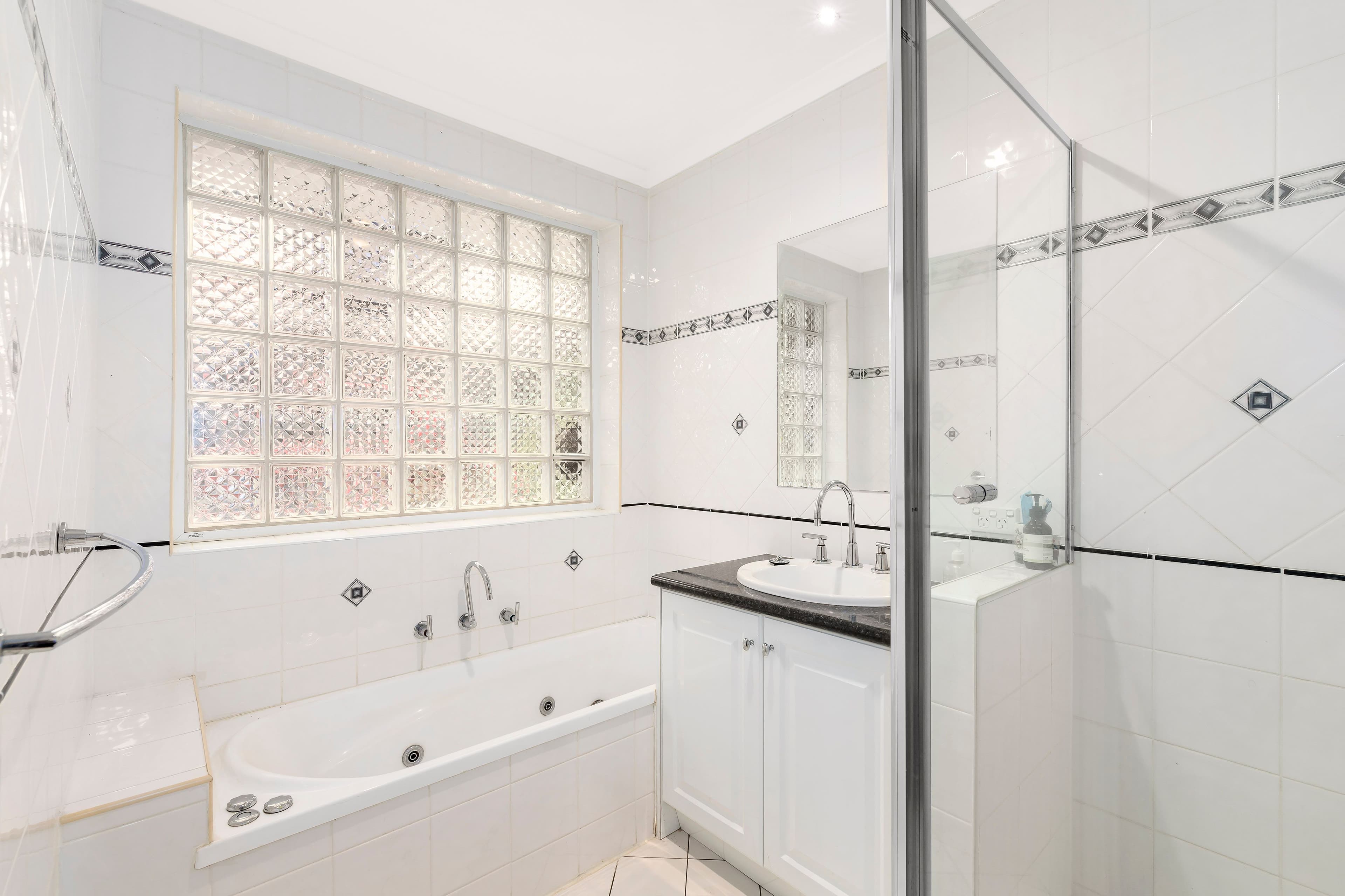 34 Mclaughlin Crescent, Mill Park VIC 3082, Mill Park - Thumbnail 8
