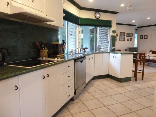 3 Jewel Court, RASMUSSEN QLD 4815, Rasmussen - Thumbnail 3