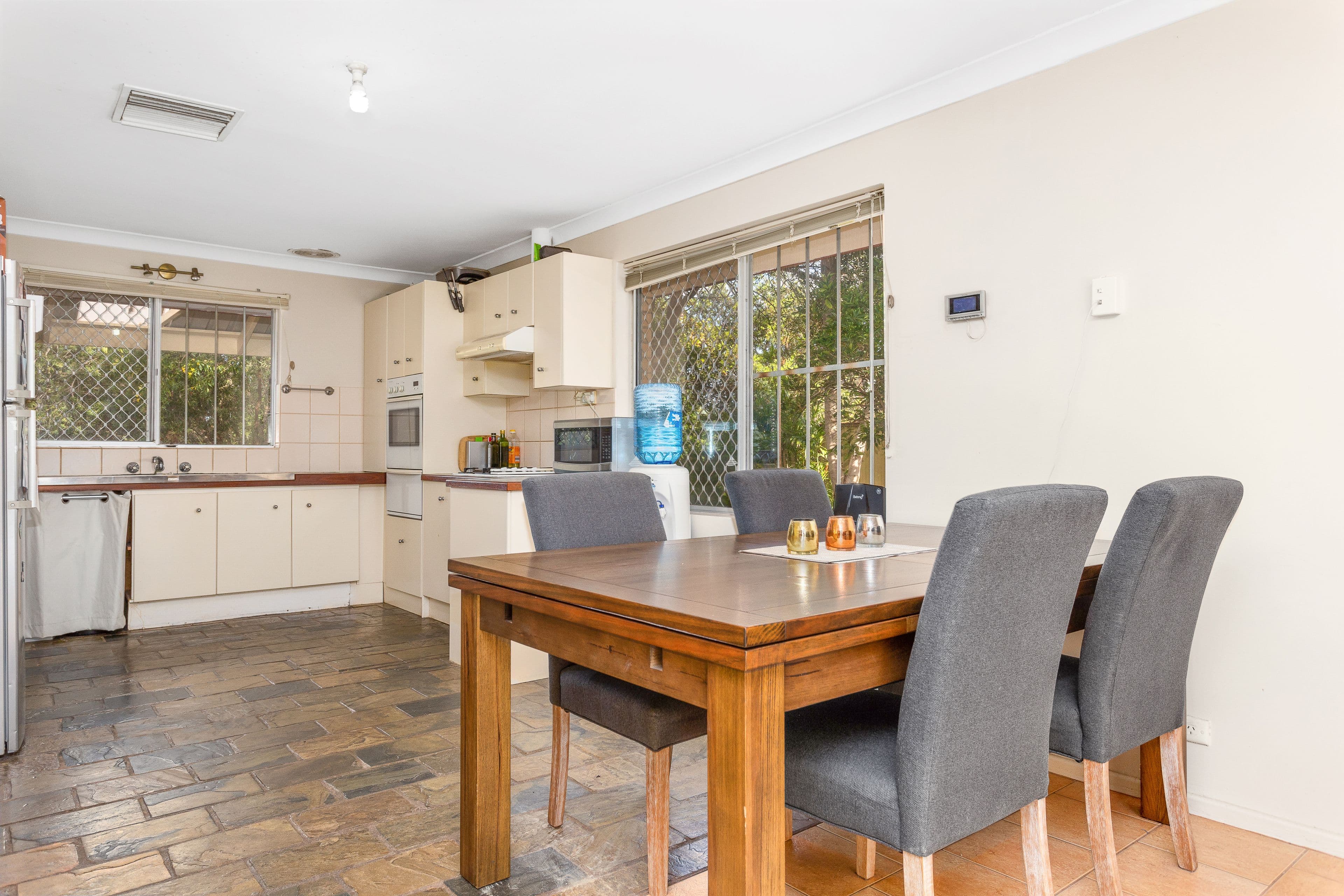49 Colne Way, Girrawheen WA 6064, Girrawheen - Thumbnail 7