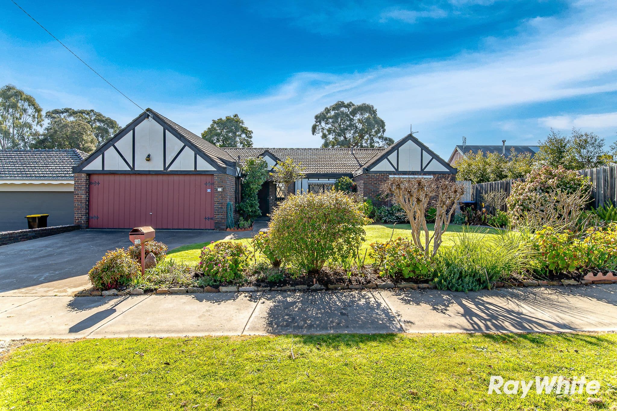 10 Bosquet Street, White Hills VIC 3550, White Hills - Thumbnail 2