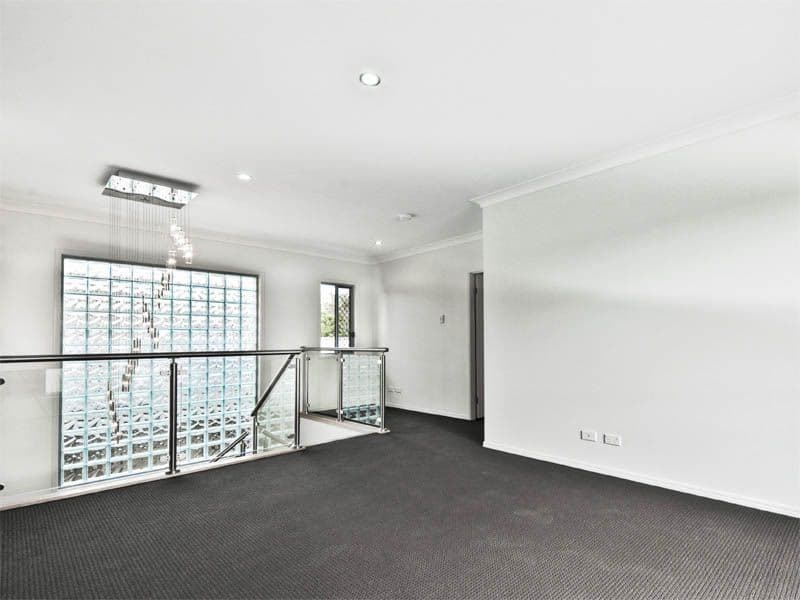 14 Mizen Place, HOLLAND PARK WEST QLD 4121, Holland Park West - Thumbnail 4
