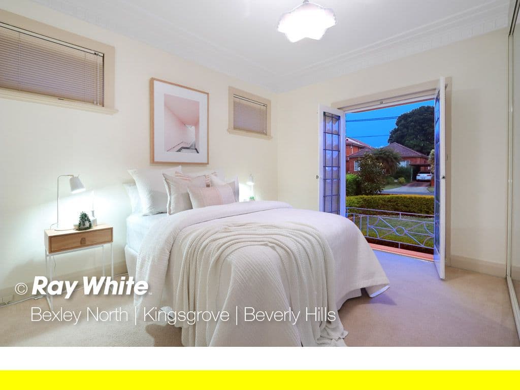 36 Tallawalla Street, Beverly Hills - Thumbnail 3