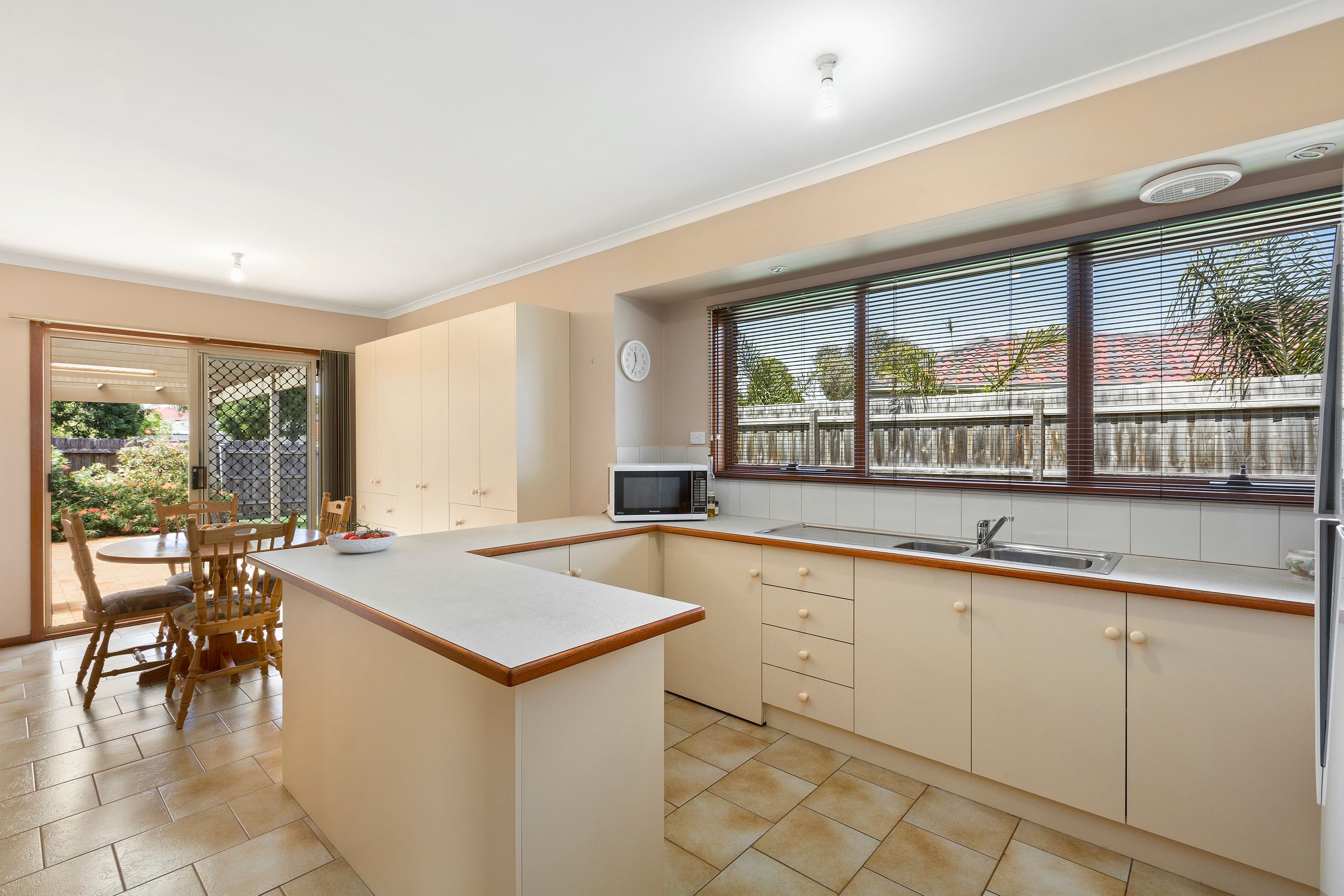 140-142 Wells Road, Aspendale Gardens VIC 3195, Aspendale Gardens - Thumbnail 3