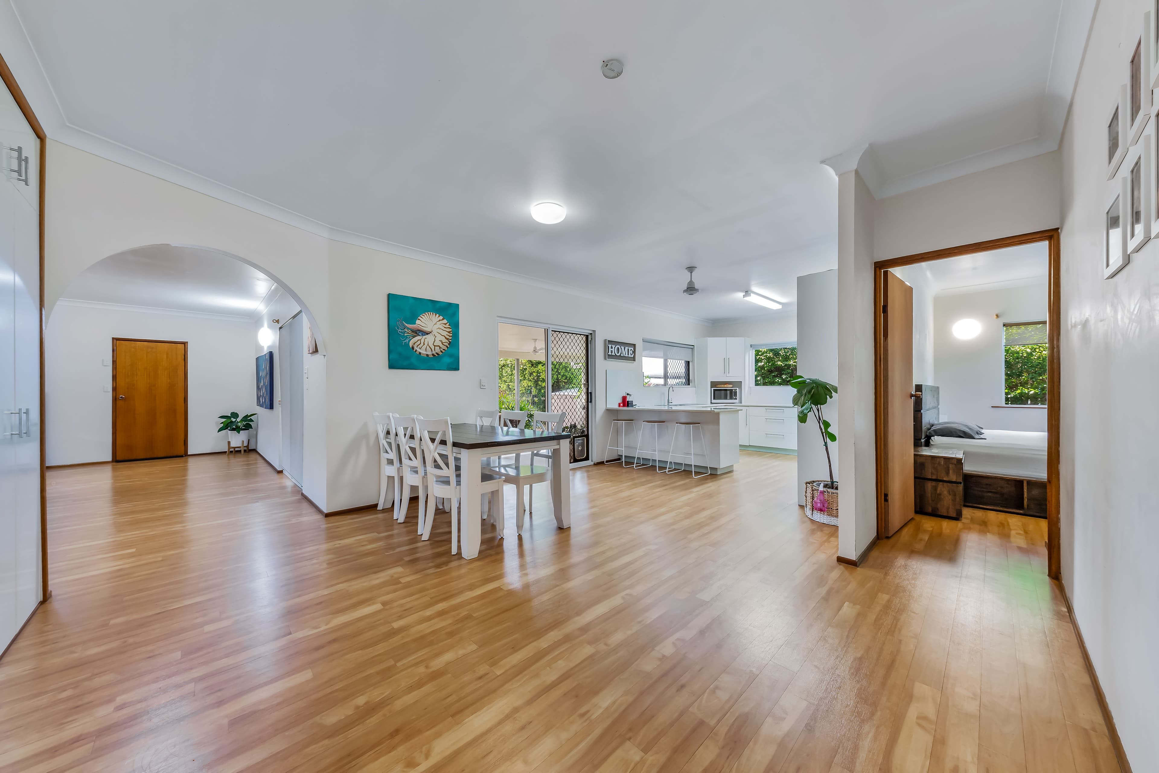5 Manooka Drive, Cannonvale QLD 4802, Cannonvale - Thumbnail 4