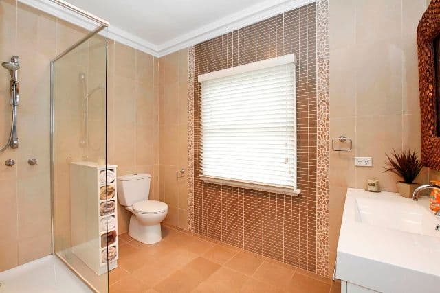 128 St Vigeons Road, Reservoir VIC 3073, Reservoir - Thumbnail 7