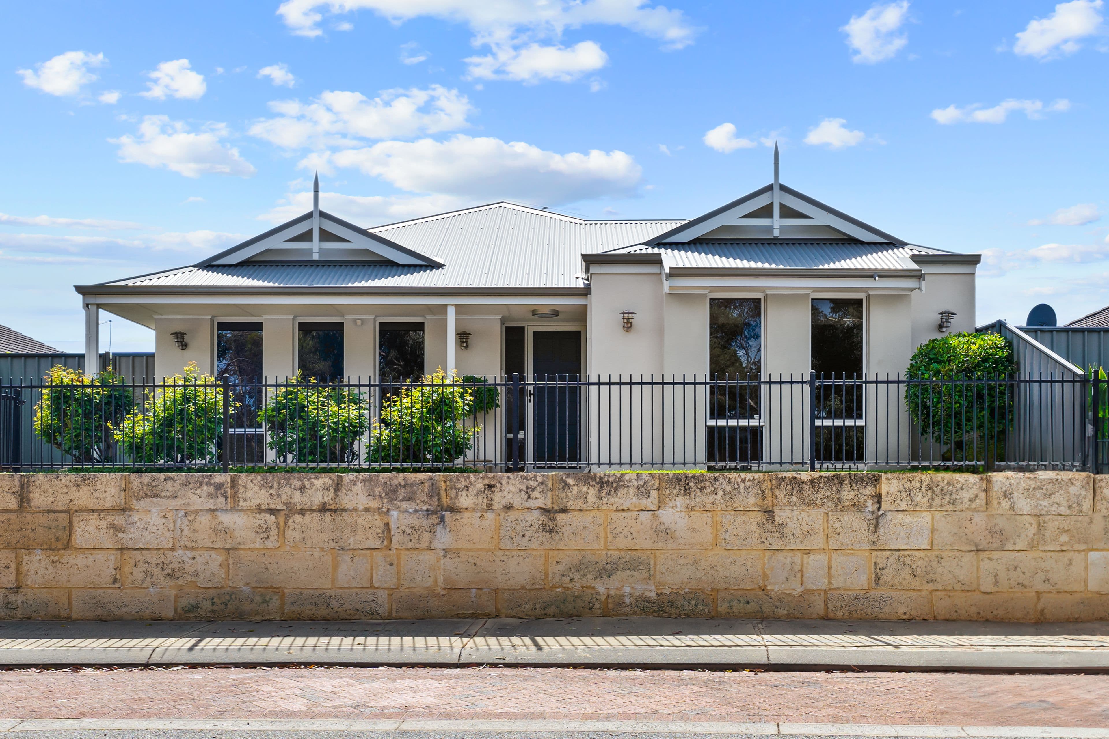 54 Kingaroy Drive, Baldivis WA 6171, Baldivis - Image 1