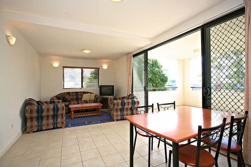  90 Kensington Terrace, TOOWONG QLD 4066, Toowong - Thumbnail 3