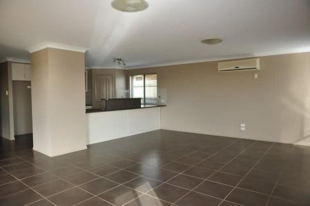 13 Shelton Crescent, KEARNEYS SPRING QLD 4350, Kearneys Spring - Thumbnail 3