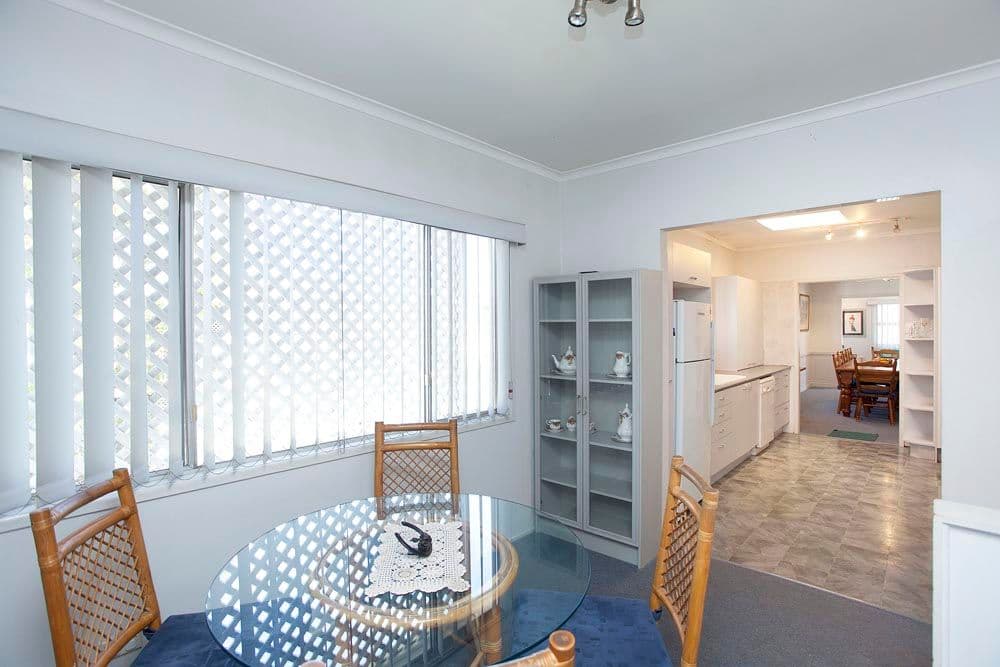 12 Phoebus Street, UPPER MOUNT GRAVATT QLD 4122, Upper Mount Gravatt - Thumbnail 4
