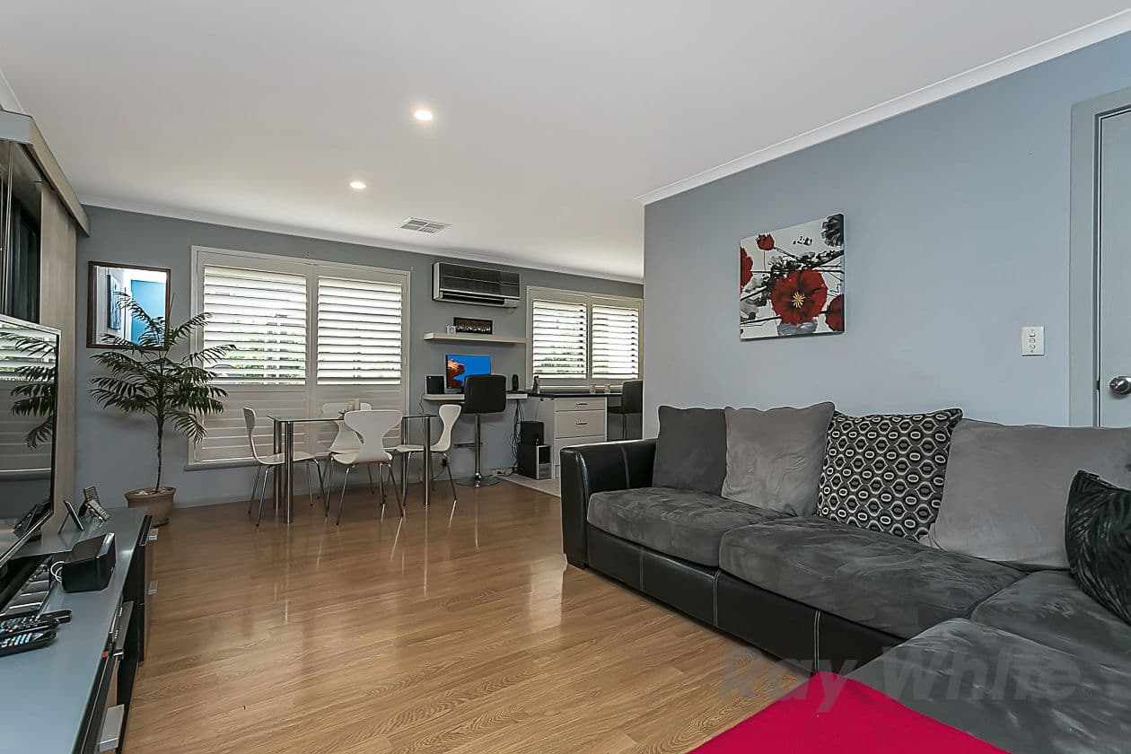 2 Eloise Avenue, Hallett Cove SA 5158, Hallett Cove - Thumbnail 4