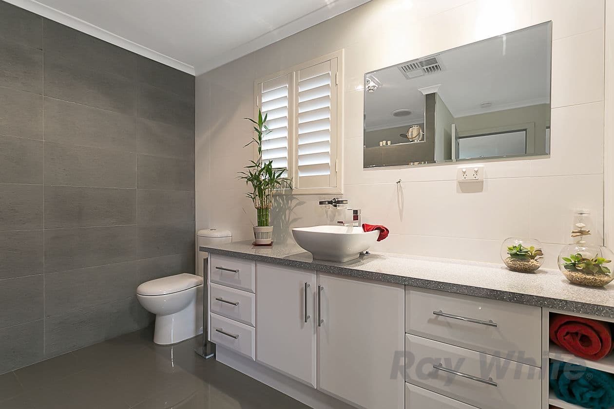 2 Eloise Avenue, Hallett Cove SA 5158, Hallett Cove - Thumbnail 6