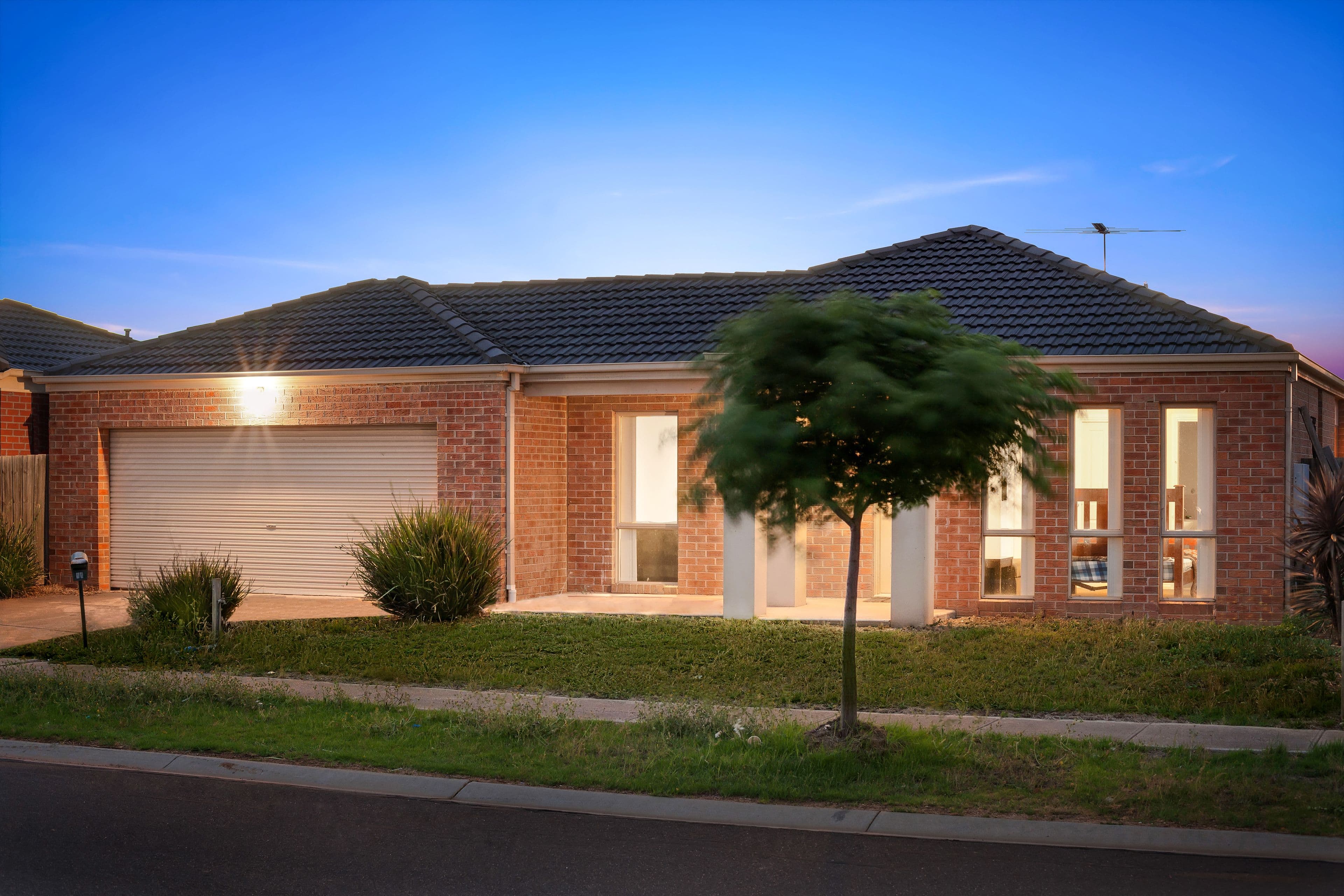 12 Gallop Court, Truganina VIC 3029, Truganina - Thumbnail 3
