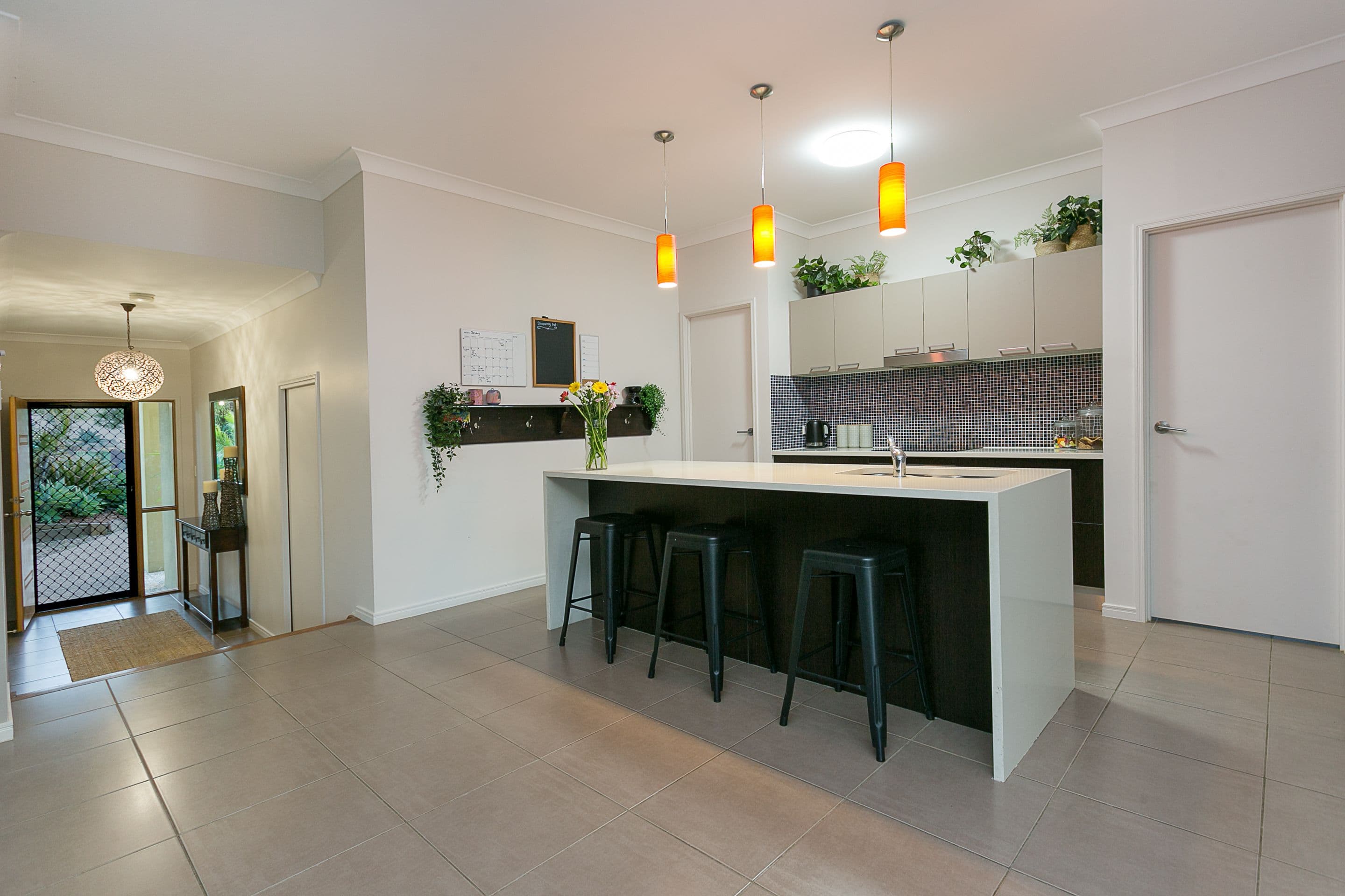 8 Peppermint Court, Springfield Lakes QLD 4300, Springfield Lakes - Thumbnail 3