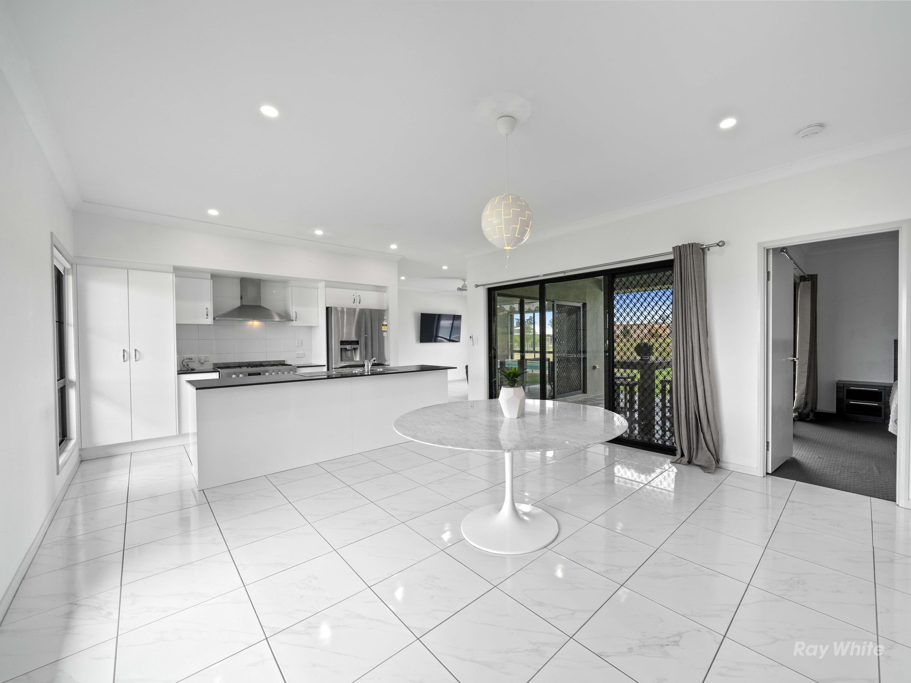 60 Nagle Crescent, Hatton Vale QLD 4341, Hatton Vale - Thumbnail 5