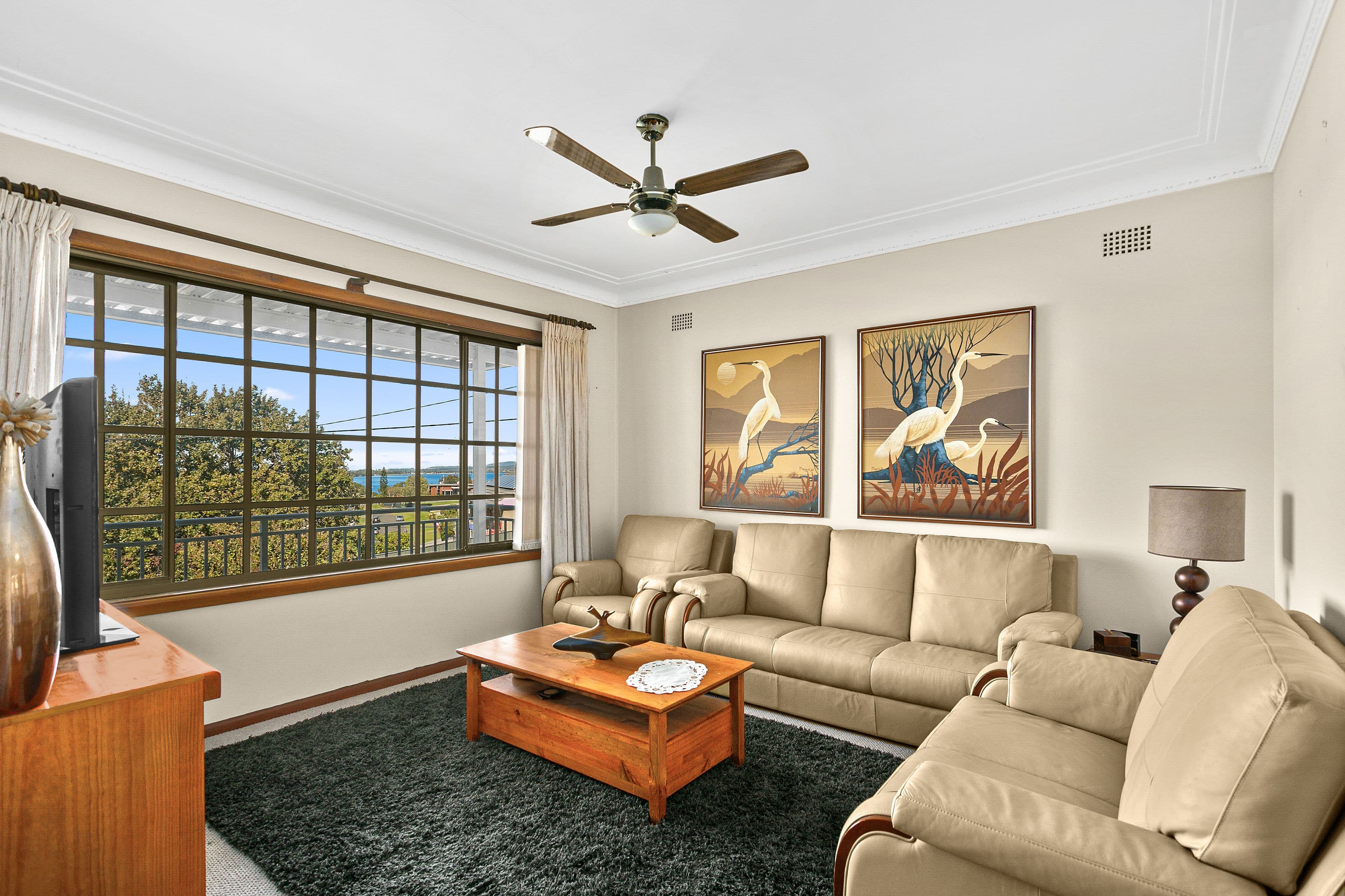 4 Canberra Road, Lake Heights NSW 2502, Lake Heights - Thumbnail 2