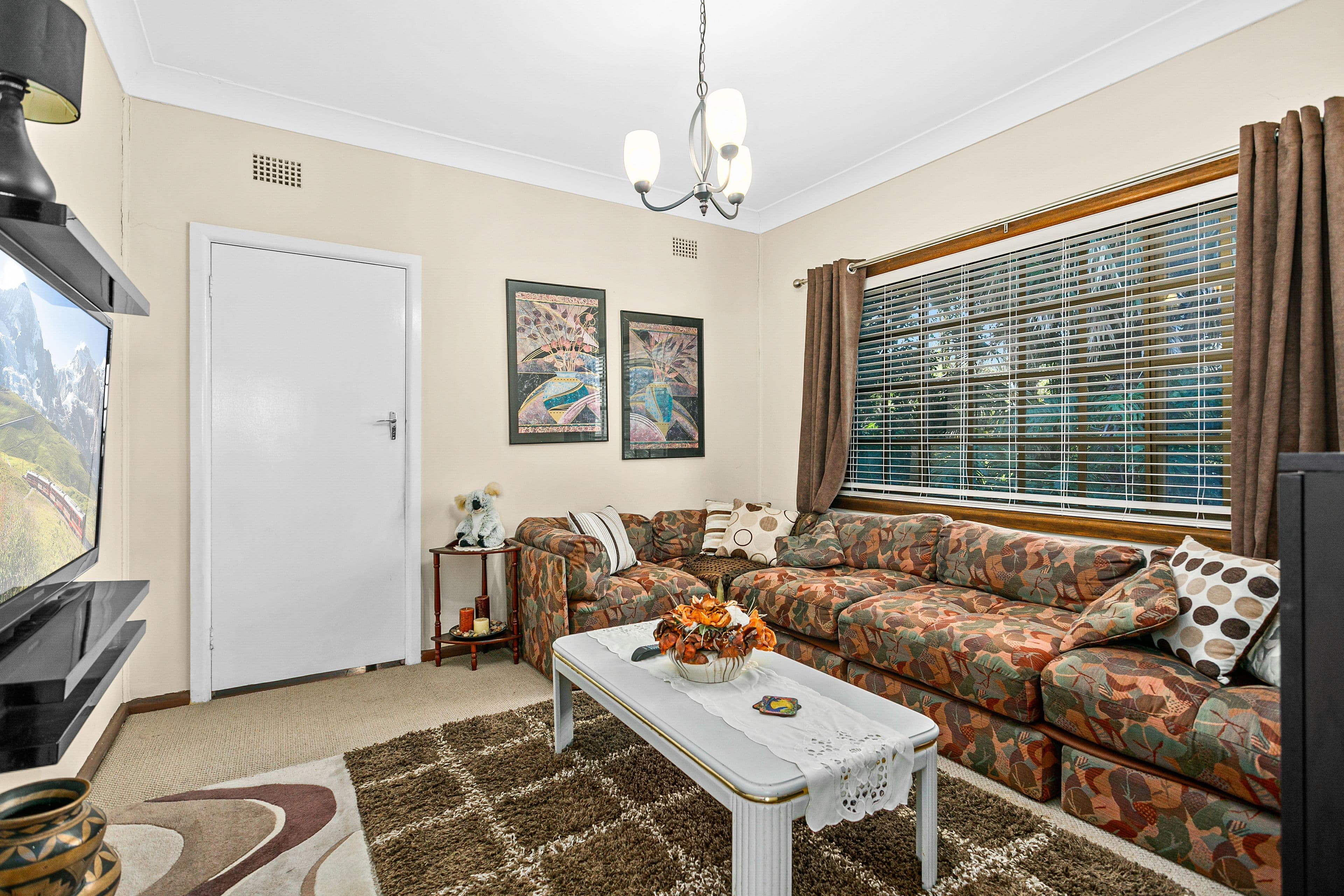 4 Canberra Road, Lake Heights NSW 2502, Lake Heights - Thumbnail 5