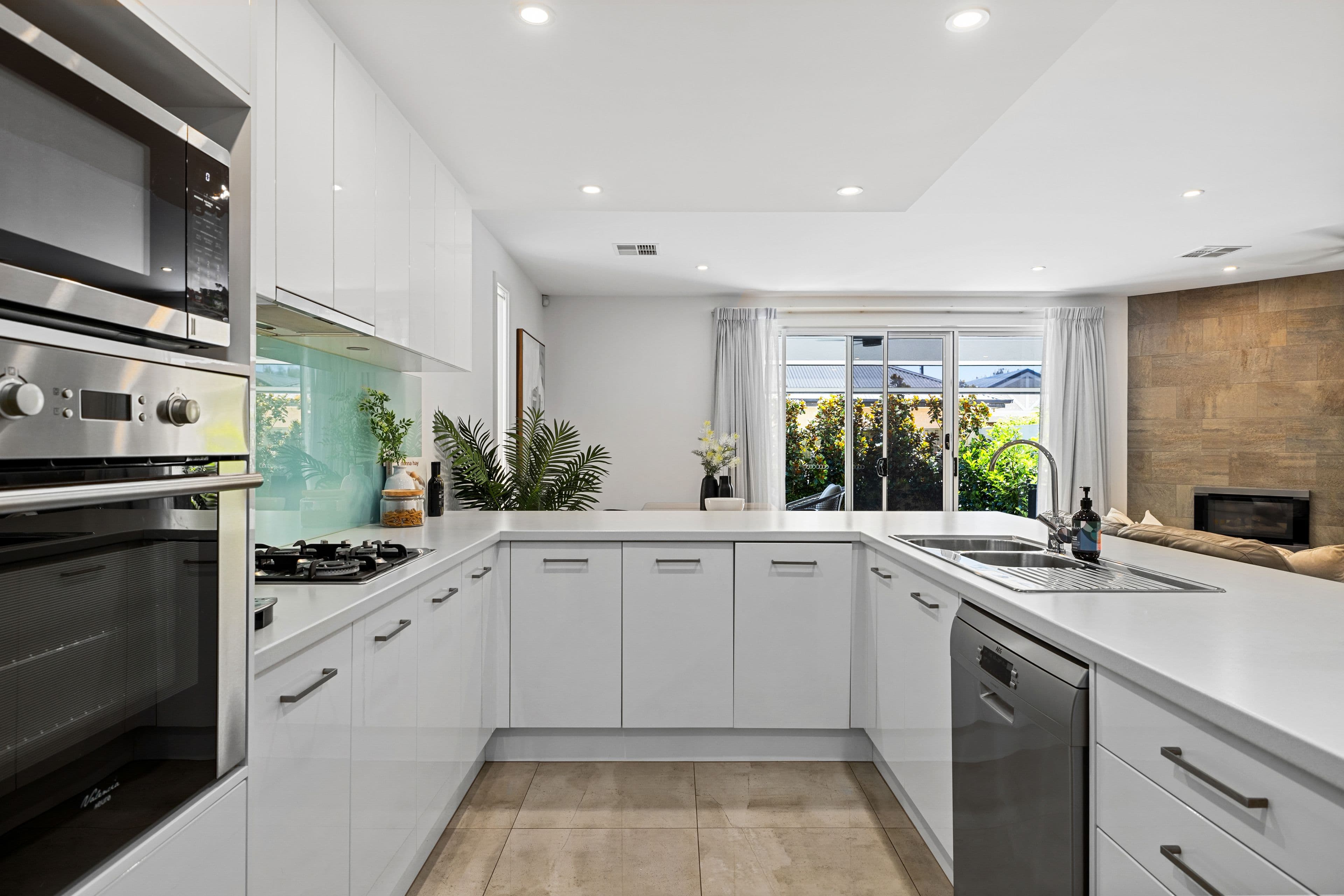 69 Charles Sturt Avenue, Grange SA 5022, Grange - Thumbnail 3