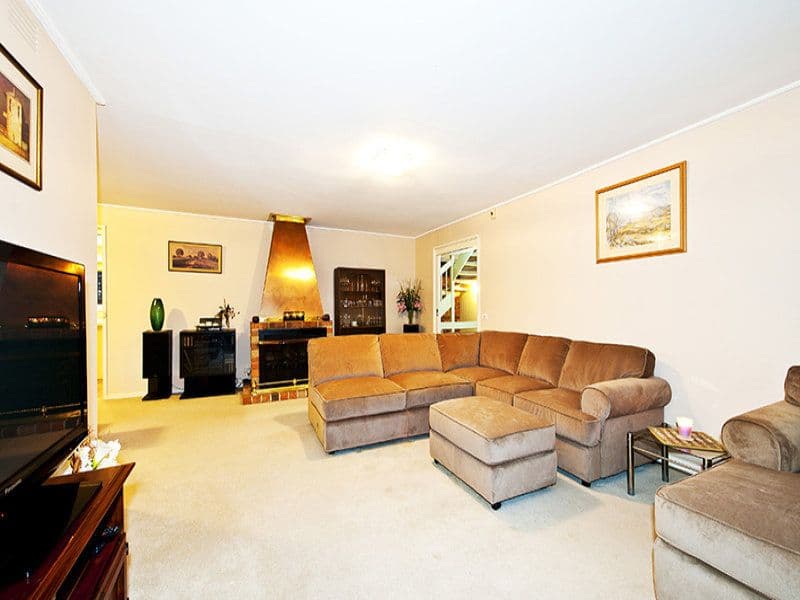 77 Old Eltham Road, LOWER PLENTY VIC 3093, Lower Plenty - Thumbnail 4
