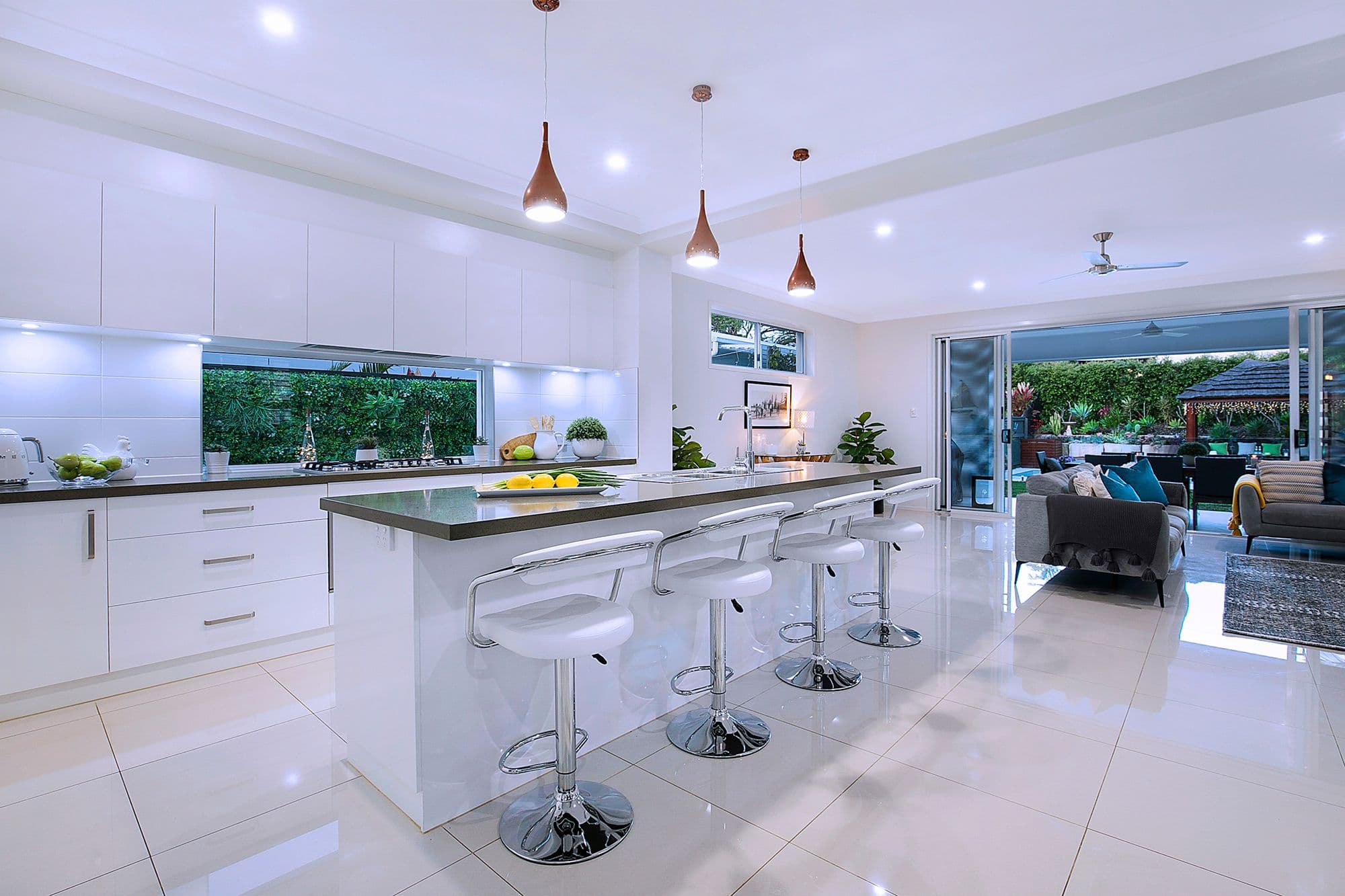 12 Palmtree Avenue, Scarborough QLD 4020, Scarborough - Thumbnail 3