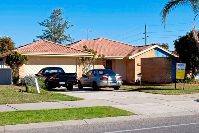 6 The Avenue, WARNBRO WA 6169, Warnbro - Image 1