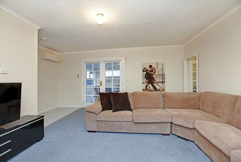 32 Lloyd Avenue, Reservoir VIC 3073, Reservoir - Thumbnail 8