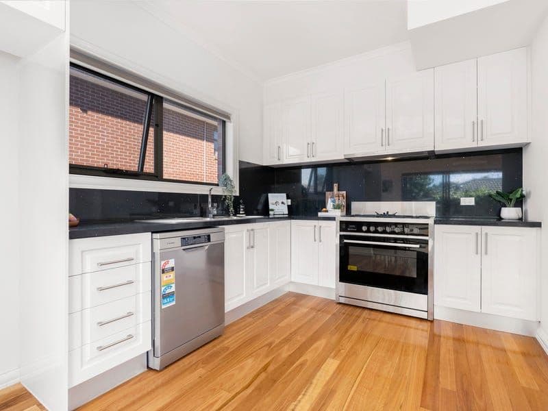 9 Bega Street, Chadstone VIC 3148, Chadstone - Thumbnail 3