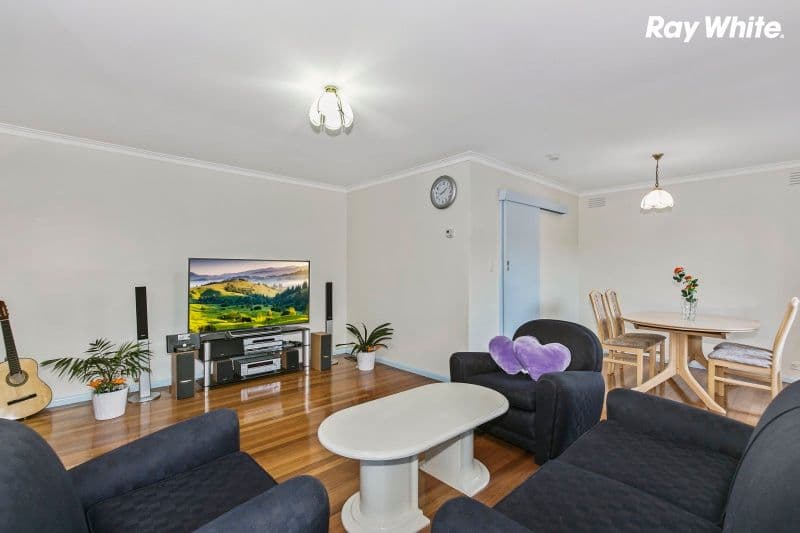 11 Bentley Street, Wantirna VIC 3152, Wantirna - Thumbnail 2