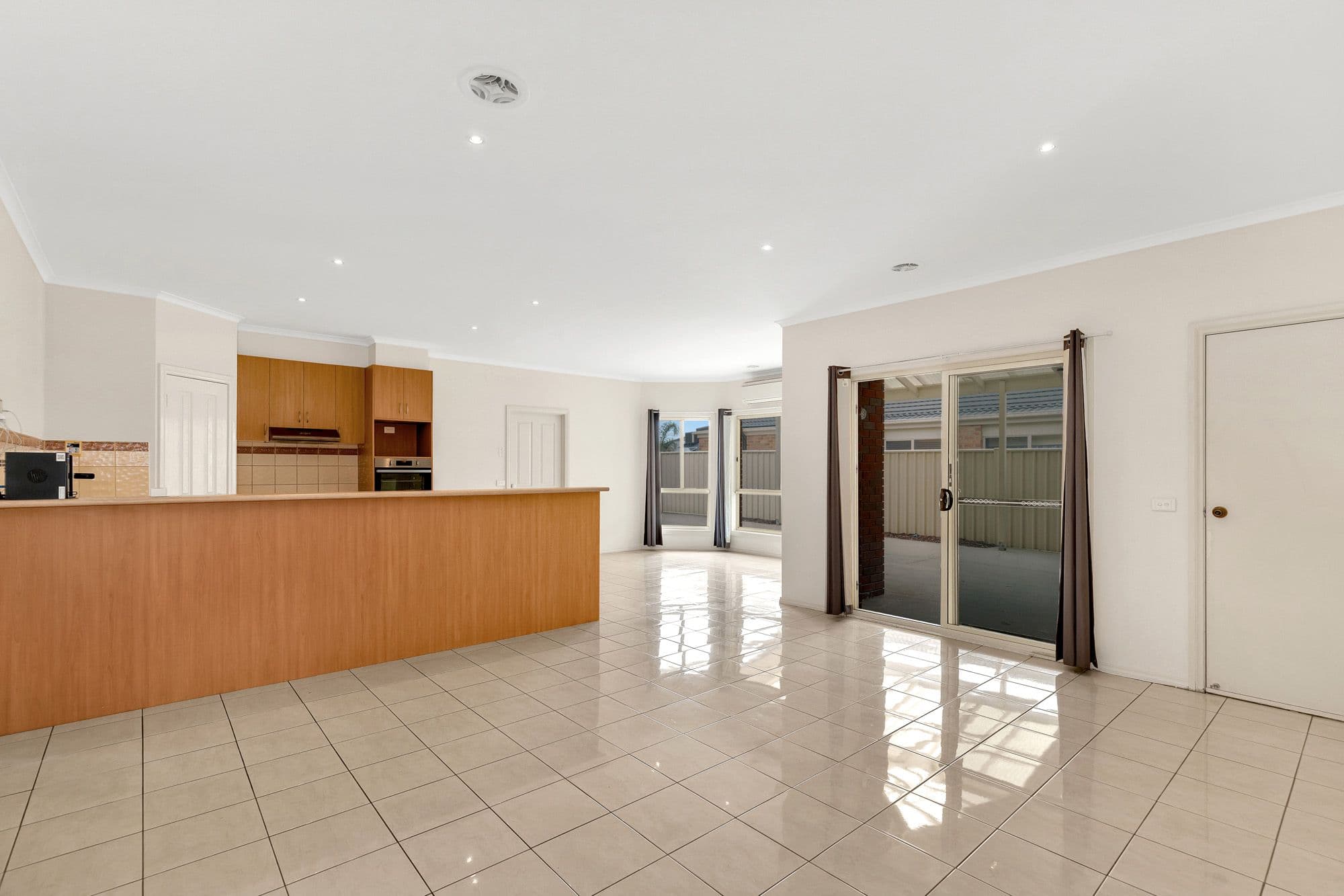 22 Cityview Crescent, Tarneit VIC 3029, Tarneit - Thumbnail 3