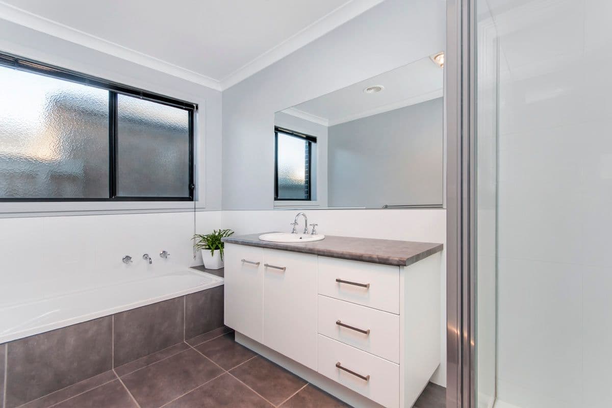 29 Thackeray Drive, Warrnambool VIC 3280, Warrnambool - Thumbnail 6
