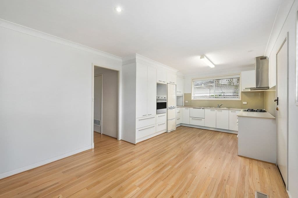 37  Retford Road, Bowral - Thumbnail 2