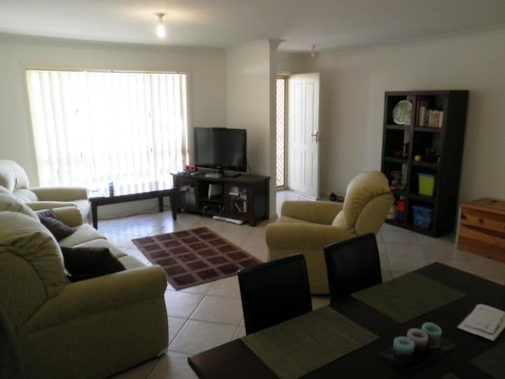 28 Binalong Street, YOUNG NSW 2594, Young - Thumbnail 2