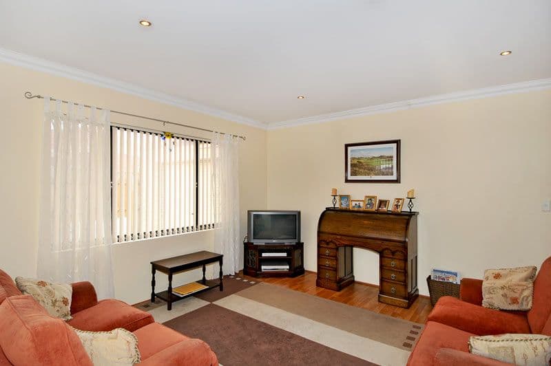 33 Grasshill Grange, HALLS HEAD WA 6210, Halls Head - Thumbnail 8